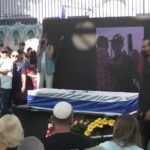 Israele, a Tel Aviv i funerali dell’ostaggio Yonatan Samerano