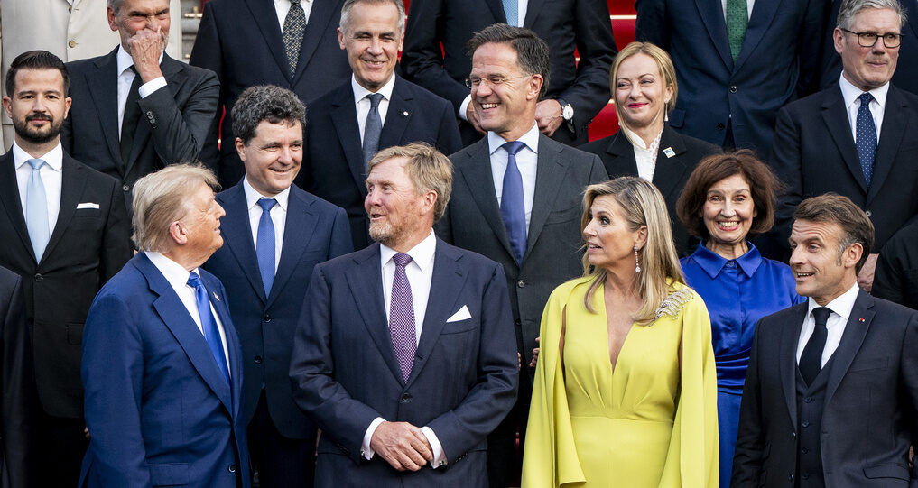 Vertice Nato all’Aja, Trump frena su riferimento ad “aggressione russa”. A cena colloquio tra Meloni e il presidente Usa
