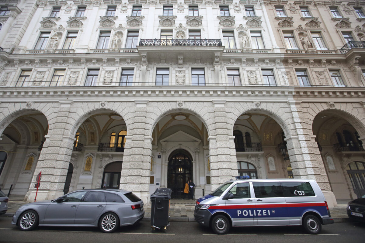 Aurora Maniscalco, hostess italiana muore a Vienna: è caduta da un balcone