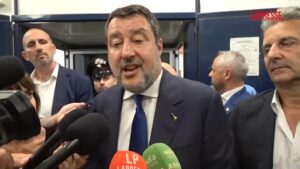 Reato di tortura, Salvini: “Va circostanziato, la polizia penitenziaria deve poter lavorare”