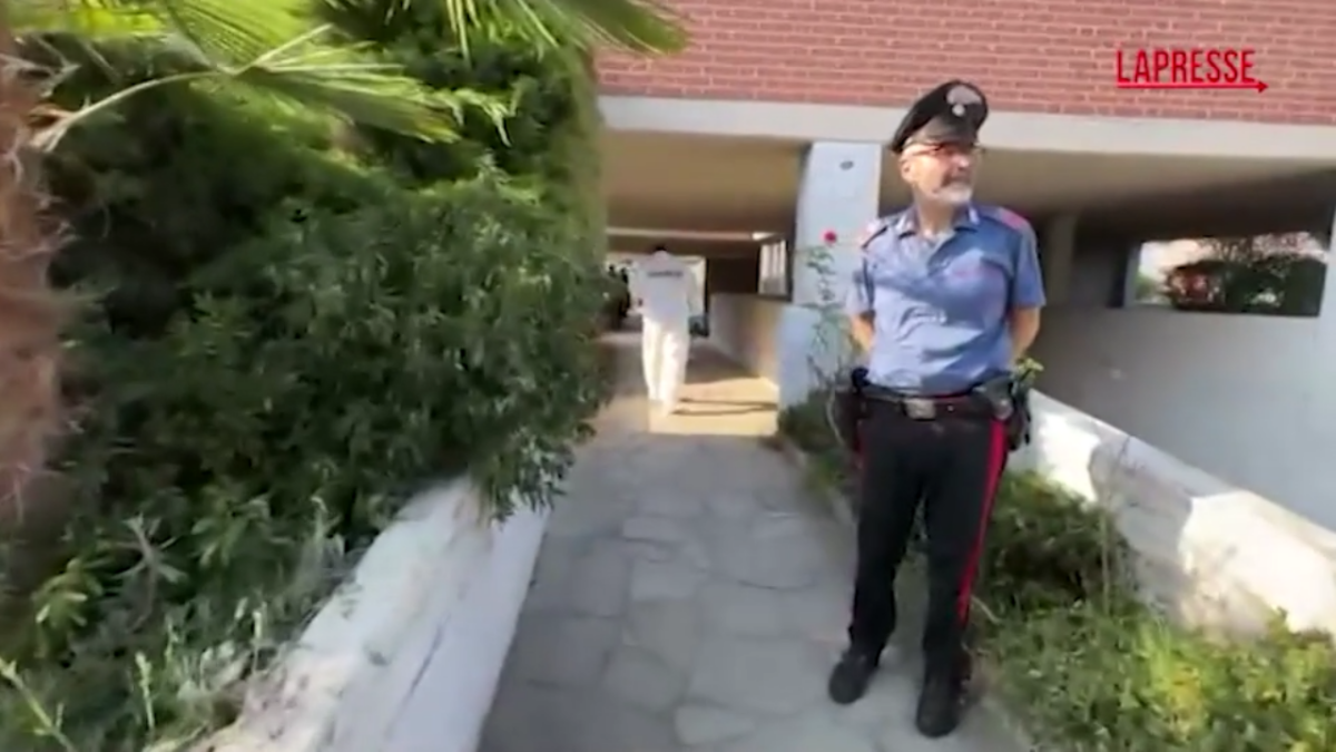 Torino, donna trovata senza vita in casa: ipotesi omicidio-suicidio