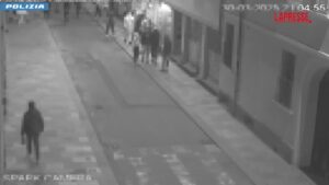 Baby gang a Reggio Emilia: i video delle rapine e delle aggressioni