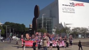 Israele, a Tel Aviv la nuova manifestazione dei familiari degli ostaggi