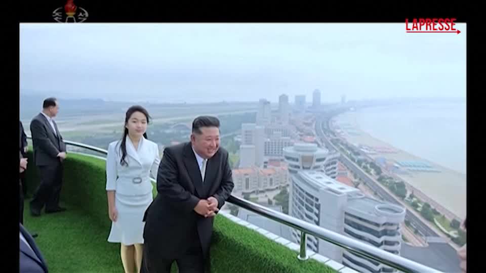 Corea del Nord, Kim Jong un inaugura nuovo grande resort balneare Corea del Nord, Kim Jong un inaugura nuovo grande resort balneare