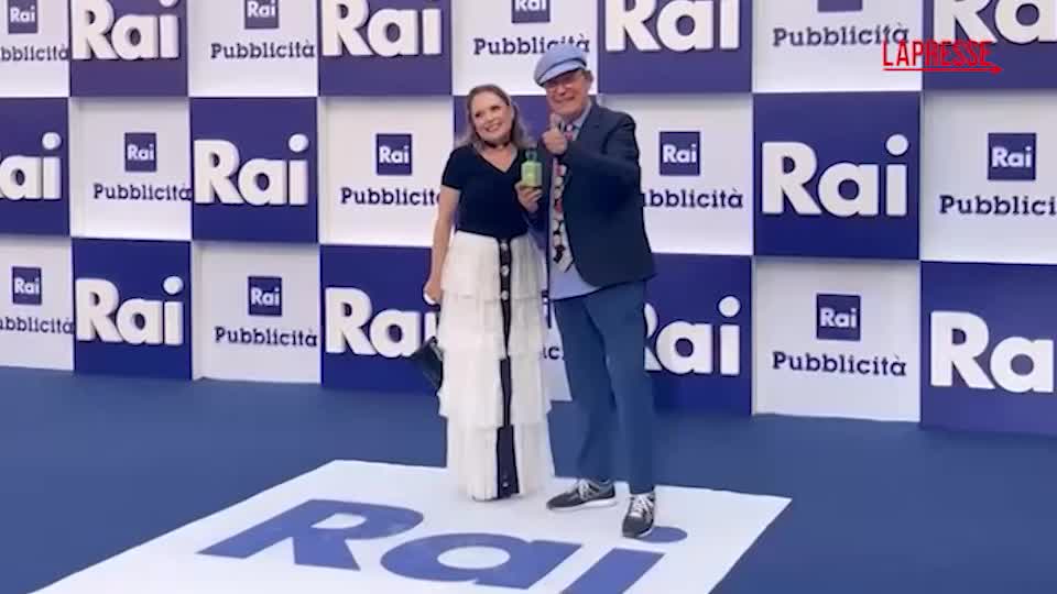 Palinsesti Rai, in posa per i fotografi i conduttori della nuova stagione televisiva Palinsesti Rai, in posa per i fotografi i conduttori della nuova stagione televisiva