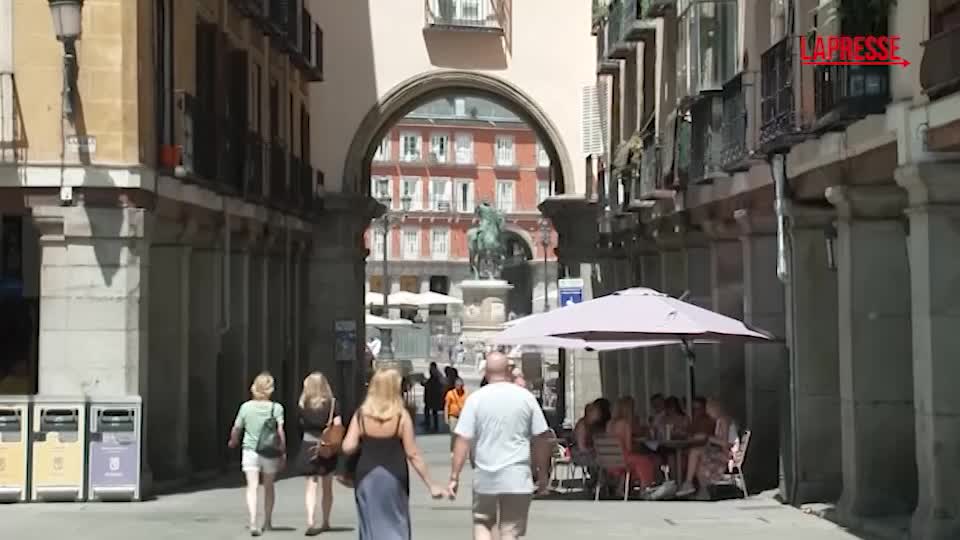 Ondata di caldo in Spagna: a Madrid temperature oltre i 40 gradi Ondata di caldo in Spagna: a Madrid temperature oltre i 40 gradi