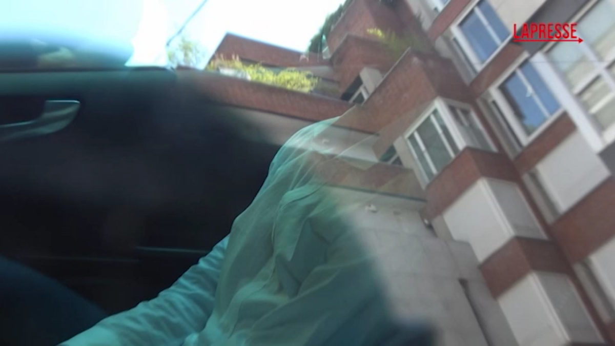 Strage Paderno Dugnano, l’arrivo in tribunale di Riccardo Chiarioni