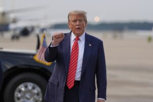 Dazi, Casa Bianca: “Possibile proroga della scadenza a luglio”. Trump annuncia accordo con Cina
