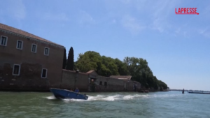Jeff Bezos, la sicurezza al lavoro sull’isola di San Giorgio nel giorno del ‘si’