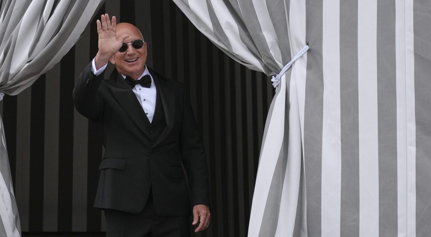 Jeff Bezos, a Venezia le nozze di mister Amazon con Lauren Sanchez: sfilata di star in laguna