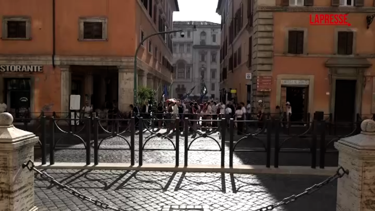 VIDEO Intercettazioni, la denuncia di Potere al popolo, Fanpage e Mediterranea arriva in Senato VIDEO Intercettazioni, la denuncia di Potere al popolo, Fanpage e Mediterranea arriva in Senato