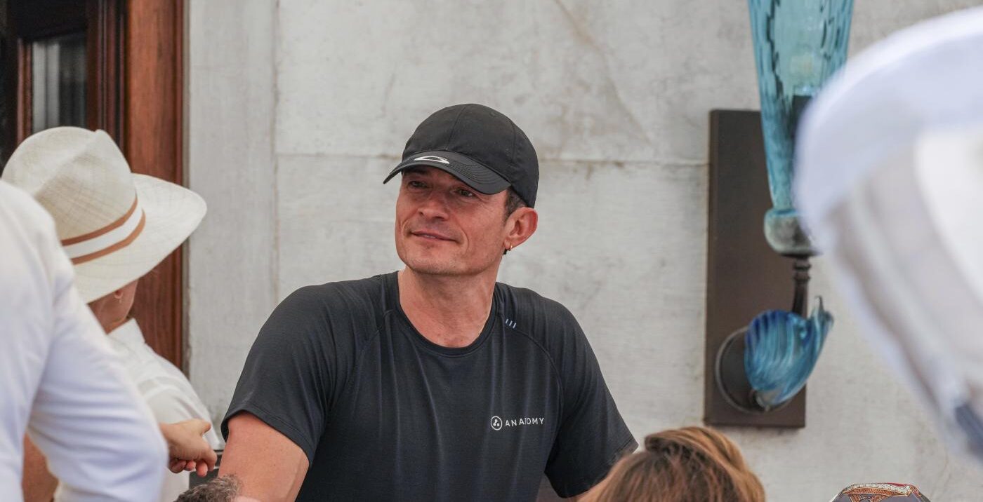 jeff bezos orlando bloom serata frizzante per l8217attore dopo la rottura con katy perry