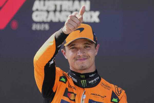 F1, Gp Austria: pole position per Norris davanti a Leclerc