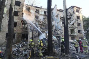 Ucraina, attacco russo a Odessa: due morti e 14 feriti 