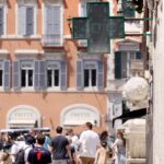 Caldo, medici Sima: ecco i consigli per difendere la pelle da tumori e invecchiamento