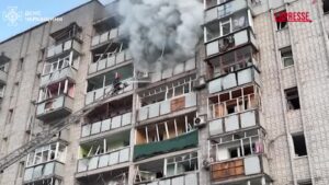 Ucraina, raid russi nella notte con droni e missili