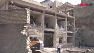 Iran, attacco israeliano a Evin ha causato 70 morti: le immagini dal carcere di Teheran