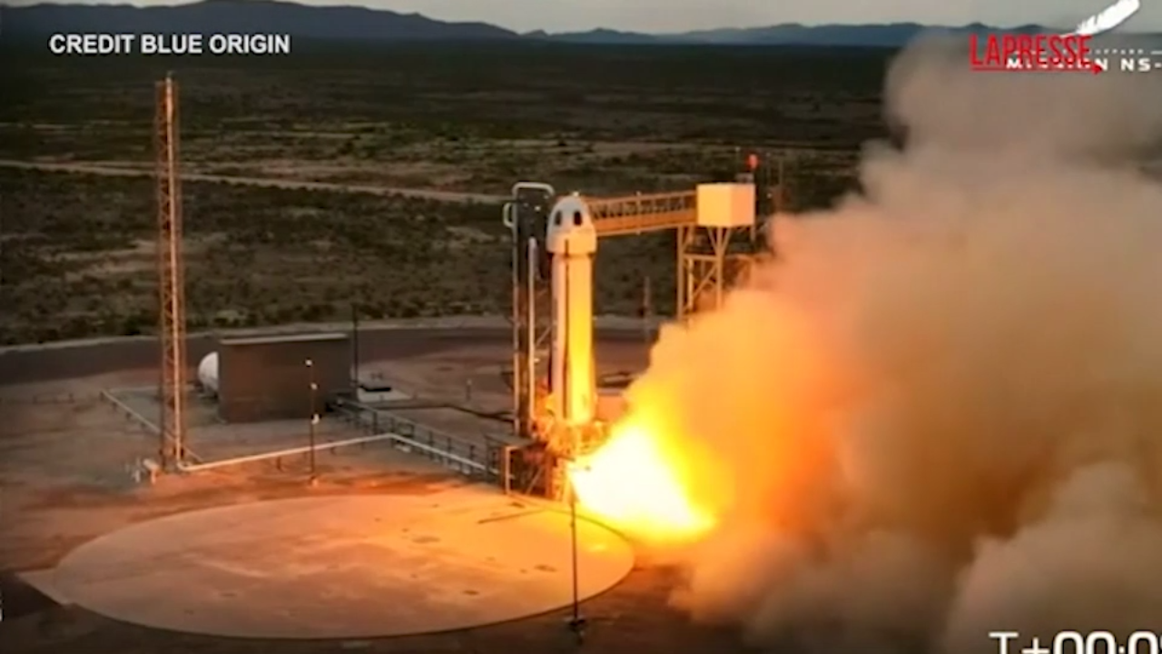 Il New Shepard di Blue Origin completa la sua 33ª missione spaziale Il New Shepard di Blue Origin completa la sua 33ª missione spaziale