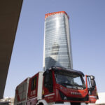 Generali, in giornata completata la messa in sicurezza. ‘Puntellata’ anche l’altra insegna