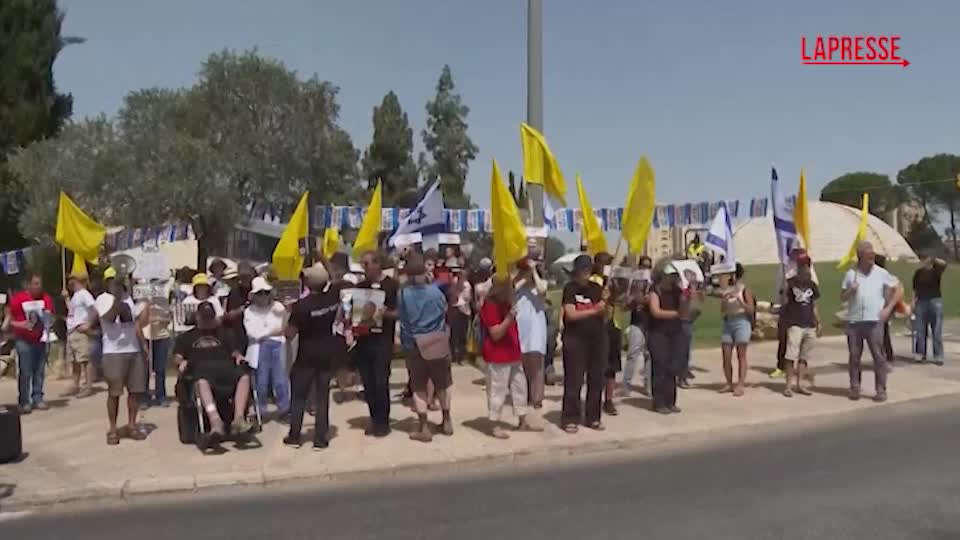 Gaza, protesta a Gerusalemme per chiedere il rilascio degli ostaggi Gaza, protesta a Gerusalemme per chiedere il rilascio degli ostaggi