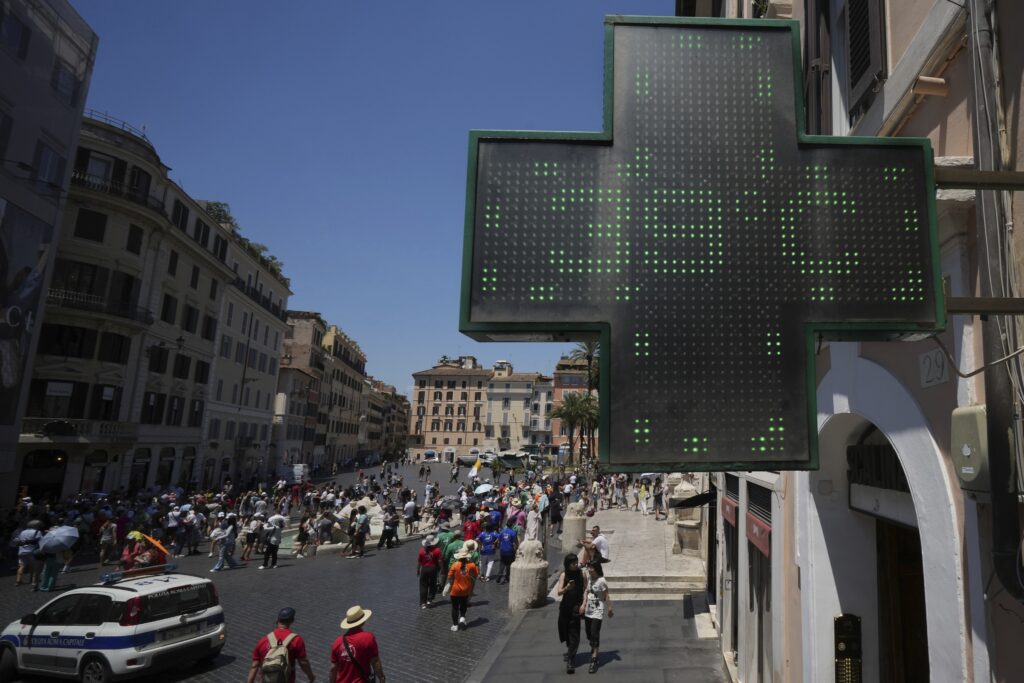 Emergenza caldo e lavoro, in arrivo protocollo del governo: la bozza Emergenza caldo e lavoro, in arrivo protocollo del governo: la bozza