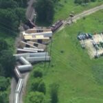 Wisconsin, deraglia un treno che trasportava gasolio e gas esilarante: le immagini dal drone