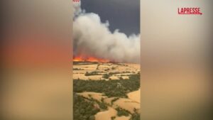 Spagna, 2 morti in incendio in Catalogna: le immagini del maxi rogo