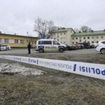 Finlandia, accoltellamento al centro commerciale. Attacco con ascia in Baviera