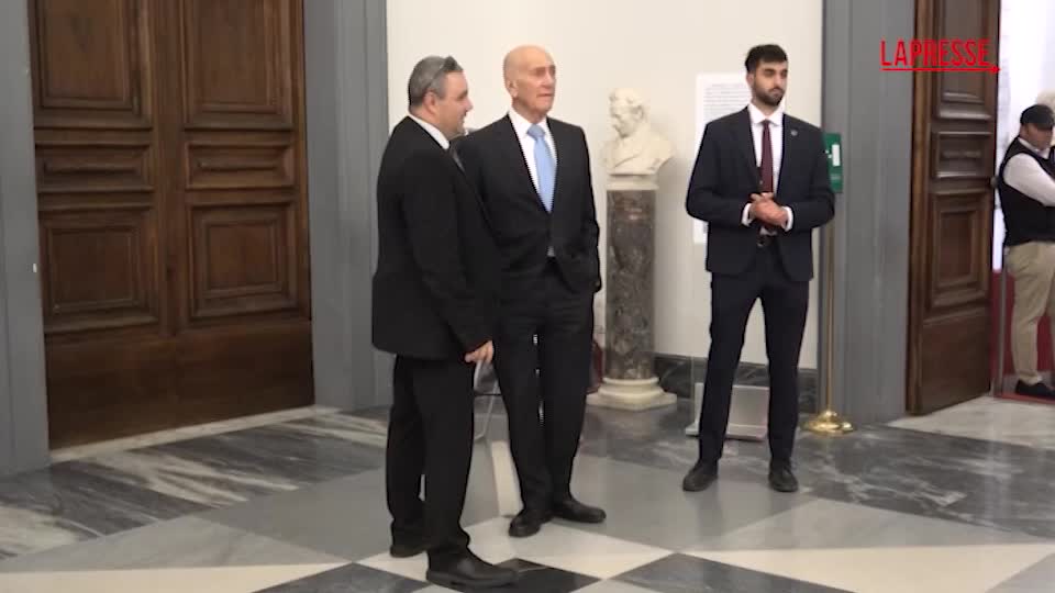 Medio Oriente, Olmert: “Tregua subito ma per pace serve accordo su due stati”