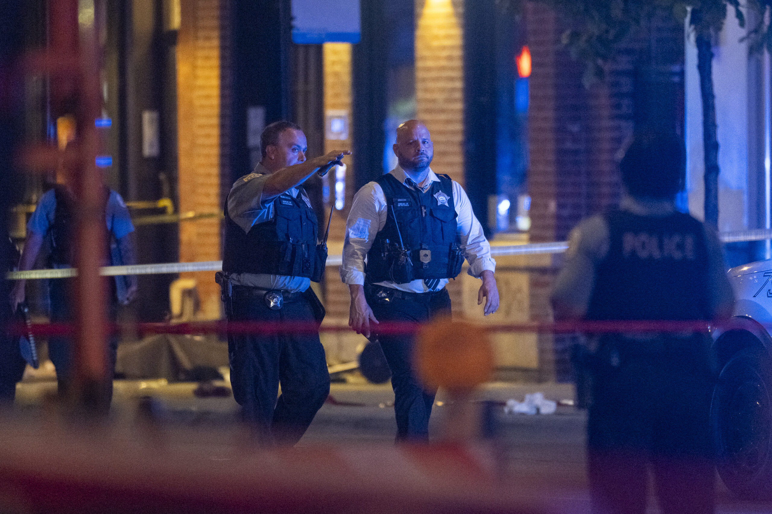 Usa, spari da auto in corsa a Chicago: 4 morti e 14 feriti