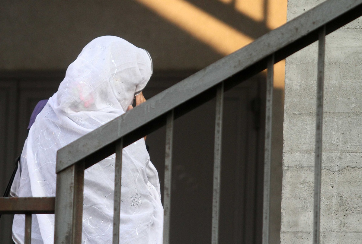 Scuola, risoluzione Lega contro ‘islamizzazione’: “Via velo a bimbe, è sacco spazzatura” Scuola, risoluzione Lega contro ‘islamizzazione’: “Via velo a bimbe, è sacco spazzatura”