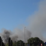 Esplosione Roma: la colonna di fumo dopo la deflagrazione