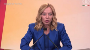 Ucraina, Meloni: “Usa non hanno interrotto fornitura armi”