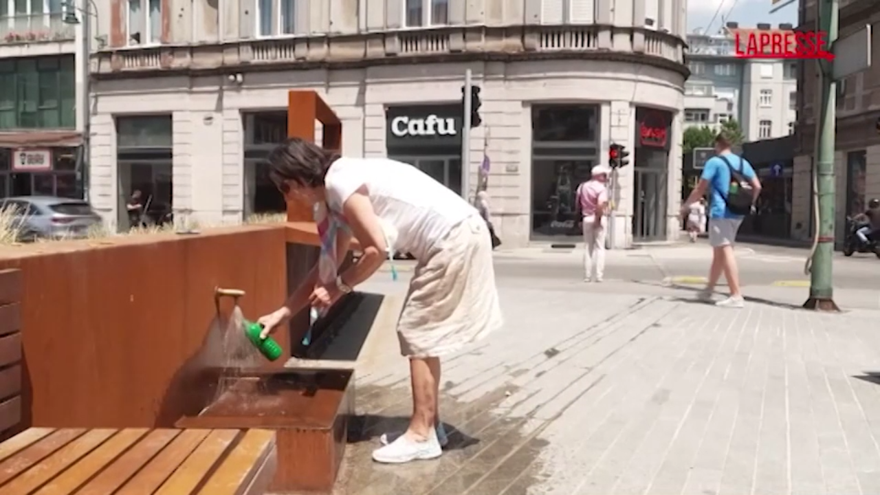 Bosnia, Sarajevo soffoca per il caldo: temperature sopra i 38 gradi Bosnia, Sarajevo soffoca per il caldo: temperature sopra i 38 gradi