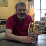 Dal Pigneto al tetto del mondo, nel laboratorio dove nascono i Globi d’oro del cinema italiano