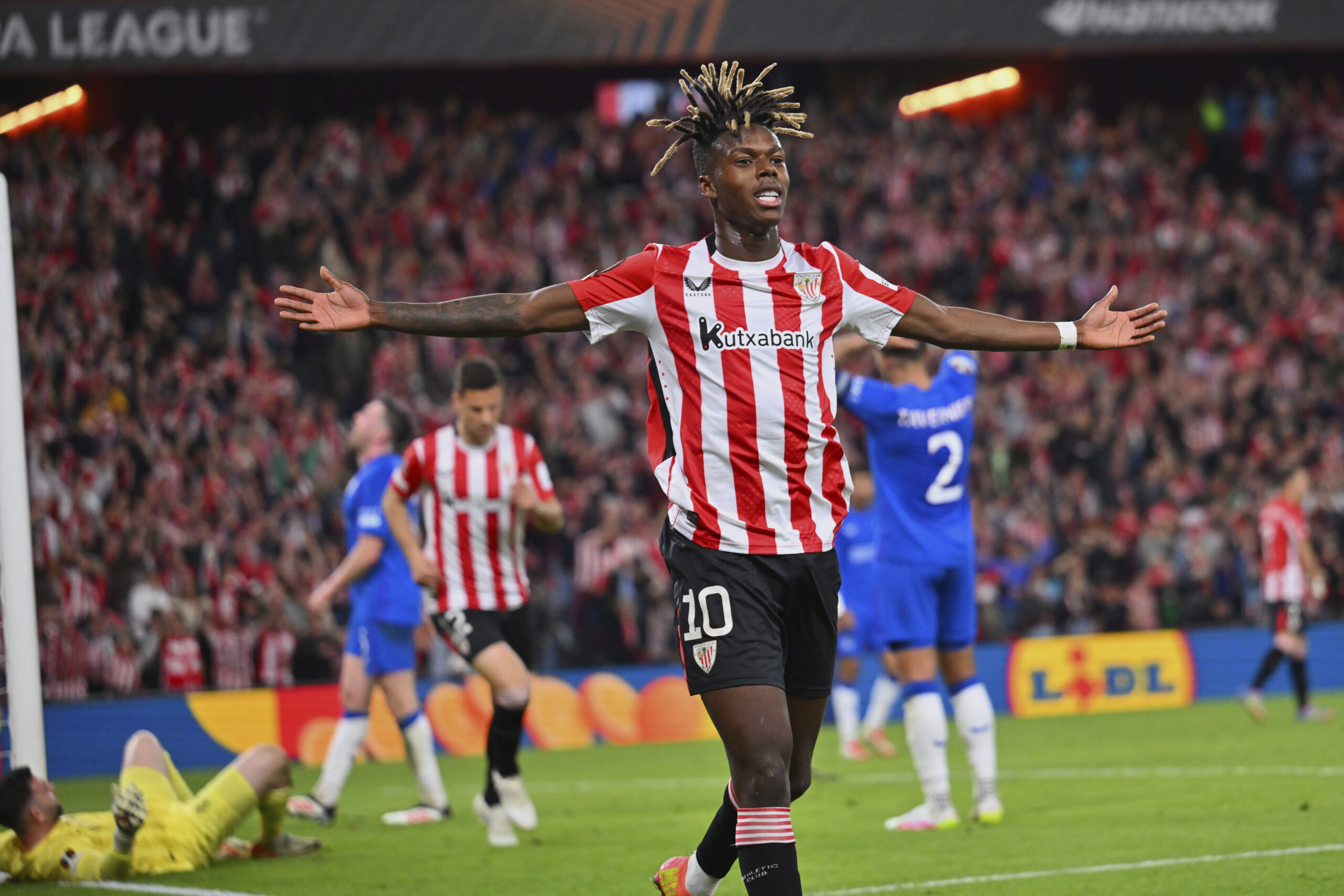 Nico Williams resta all’Athletic Bilbao: contratto fino al 2035