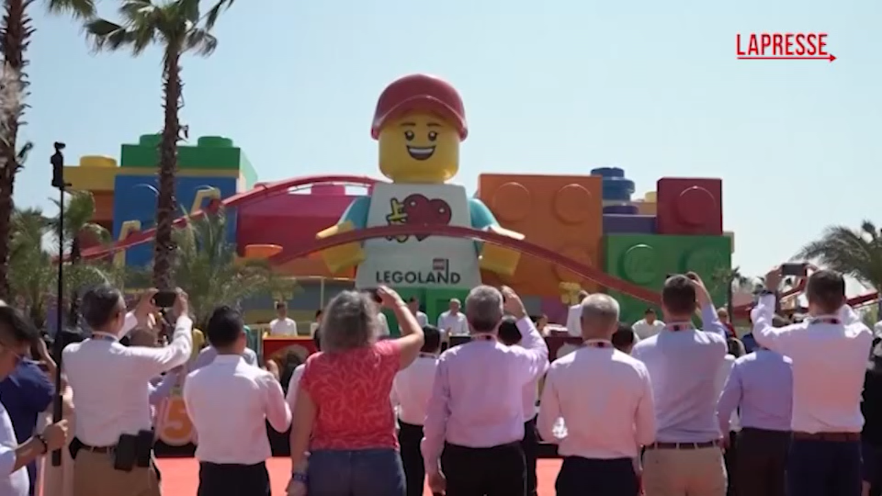Cina, apre al pubblico Legoland Shanghai: il più grande del mondo Cina, apre al pubblico Legoland Shanghai: il più grande del mondo