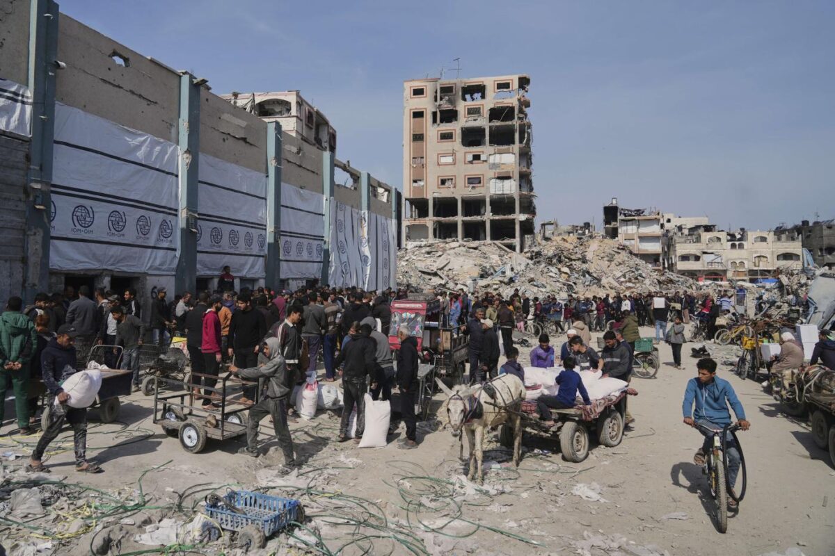 Meloni sente Netanyahu ed emiro Qatar: “Urgente cessate fuoco a Gaza e l’accesso all’assistenza umanitaria”