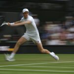 Sinner-Dimitrov, il bulgaro si ritira da Wimbledon 2025. L’azzurro ai quarti