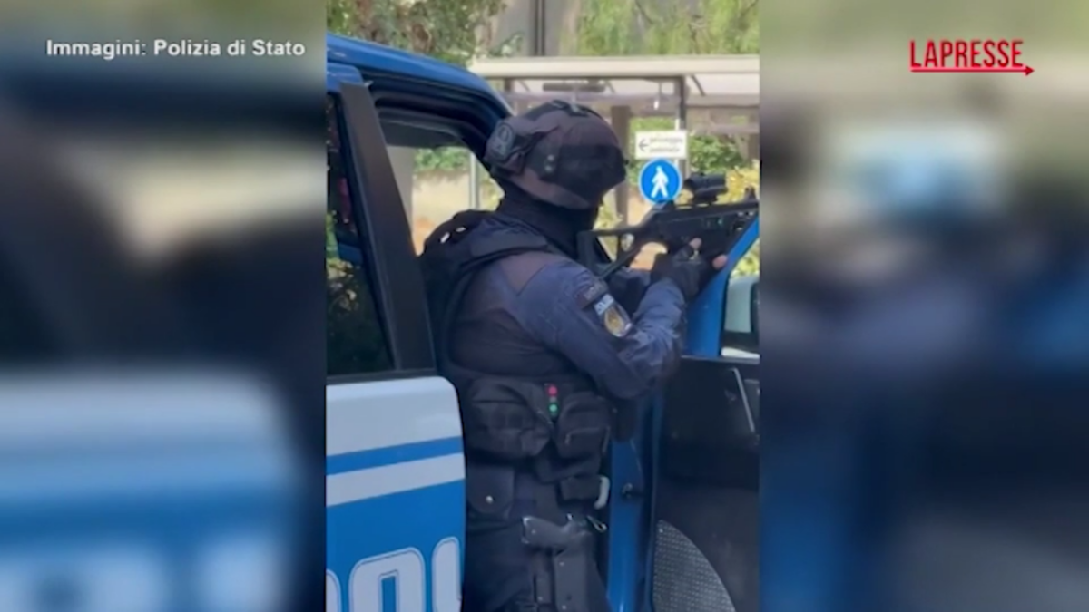 Roma, esercitazione anti terrorismo nei pressi dell’Ambasciata d’Israele: le immagini