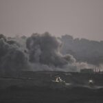 Gaza, almeno 80 morti in raid Israele. Netanyahu va in Usa: “Accordo solo a nostre condizioni”