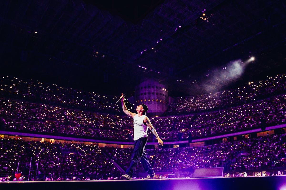 Musica, San Siro in delirio per Ultimo: “Parlo solo con le mie canzoni” Musica, San Siro in delirio per Ultimo: “Parlo solo con le mie canzoni”