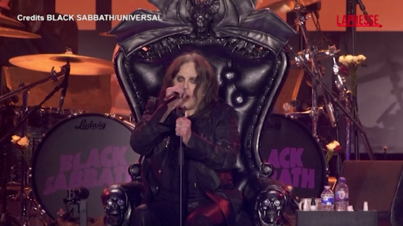 Black Sabbath, l’ultimo concerto con Ozzy Osbourne: ecco ‘Iron Man’ Black Sabbath, l’ultimo concerto con Ozzy Osbourne: ecco ‘Iron Man’