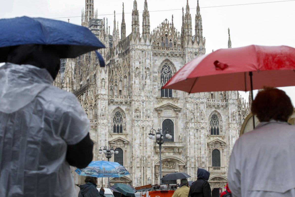 Maltempo, ancora allerta temporali in Nord Italia. Al Sud caldo torrido