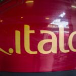 Maltempo: treno Italo colpito da un fulmine, fermo vicino Milano: ritardi