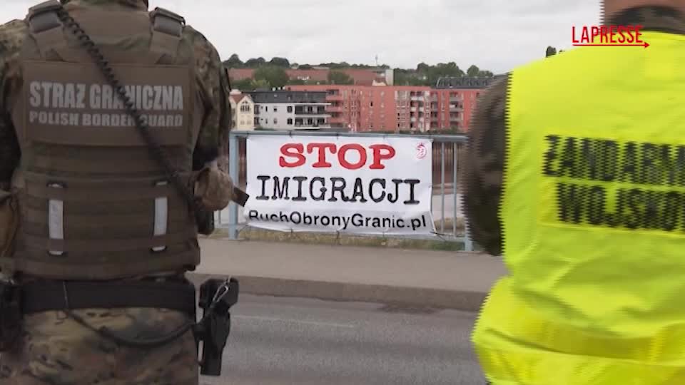 Polonia, avviati i controlli alle frontiere con Germania e Lituania Polonia, avviati i controlli alle frontiere con Germania e Lituania