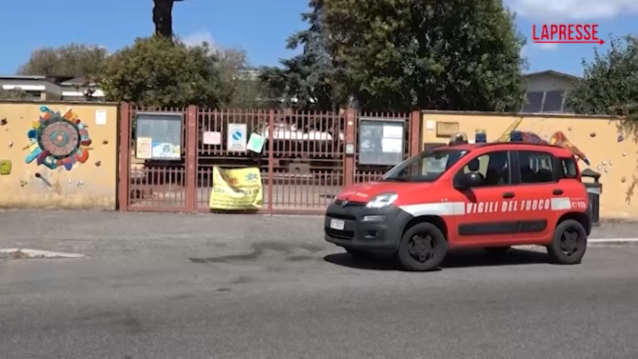 Esplosione Roma, il Municipio: “Scuola inagibile, chiediamo solidarietà al quartiere” Esplosione Roma, il Municipio: “Scuola inagibile, chiediamo solidarietà al quartiere”