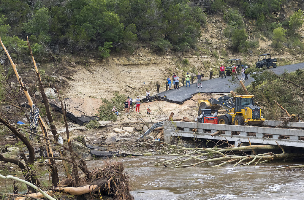Alluvione in Texas, sale a 82 il bilancio delle vittime: almeno 28 bambini Alluvione in Texas, sale a 82 il bilancio delle vittime: almeno 28 bambini