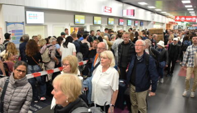 Orio al Serio, muore uomo risucchiato da motore aereo: voli sospesi e poi ripartiti