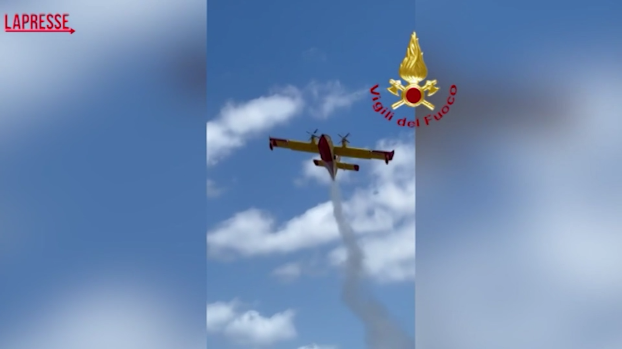 sassari incendi a olbia fiamme nella zona dell aeroporto